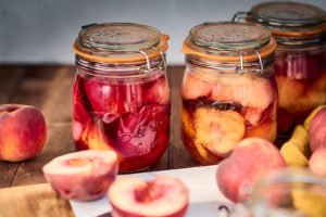 Pêches au sirop maison